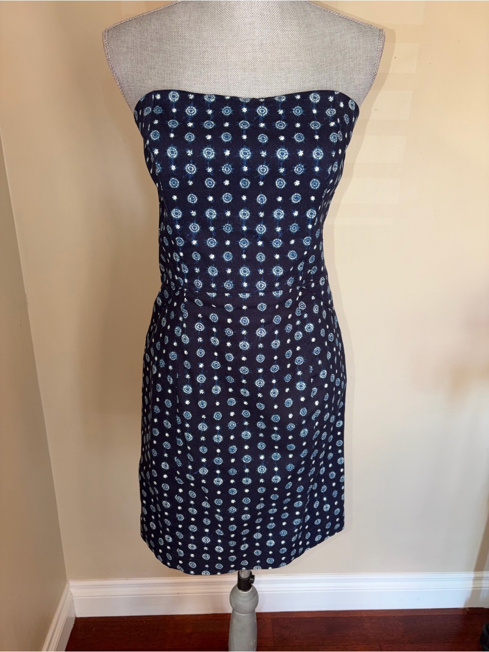 Rachel Roy Strapless Sheath Dress | Size 8 | Navy Print | Classic & Chic